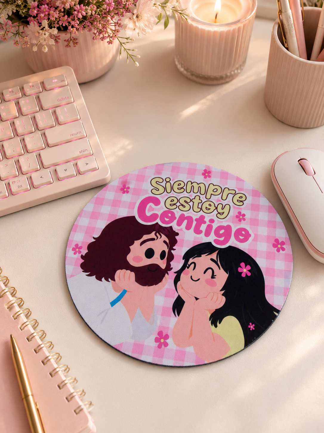 Mouse pad “Siempre estoy contigo” rosado.