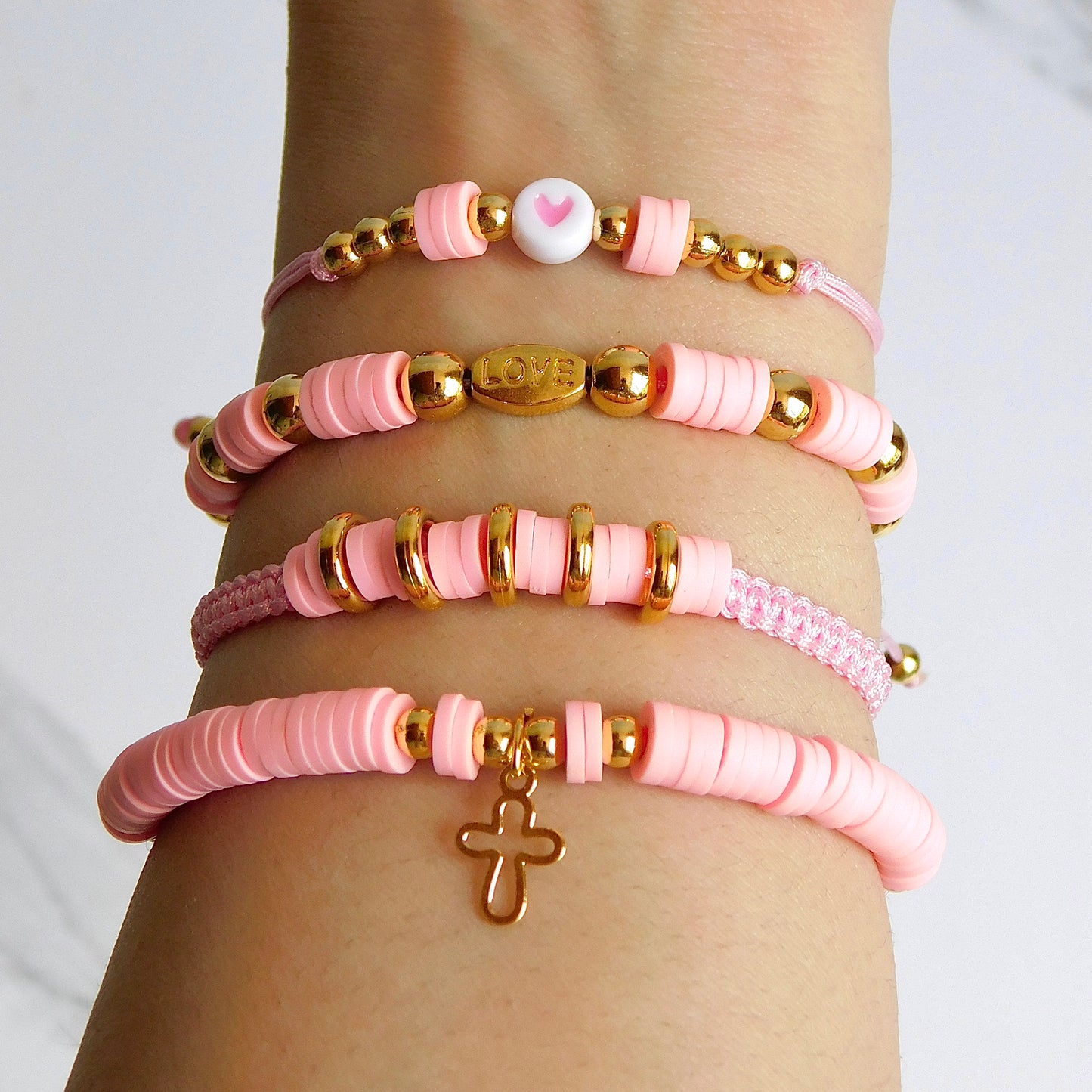 Set de pulseras rosas