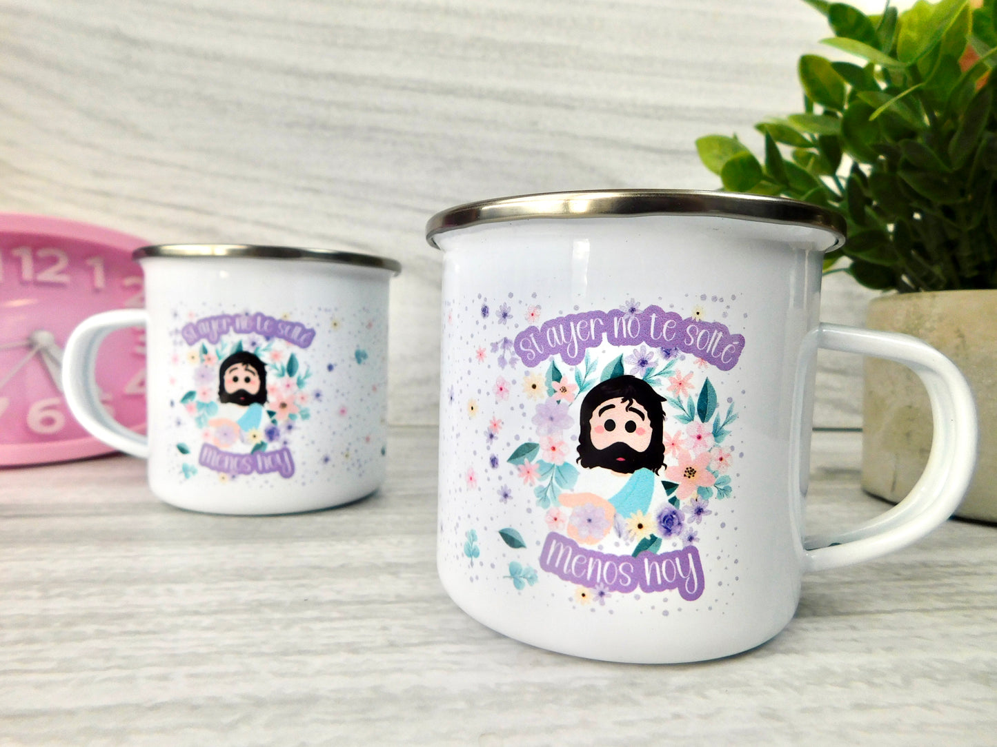 Mug vintage en peltre esmaltado – “Si ayer no te solté, menos hoy”