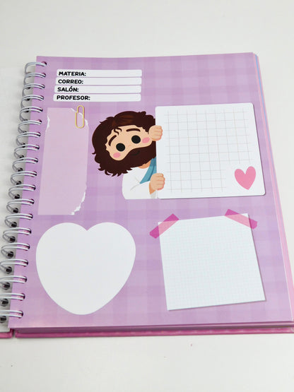 Cuaderno 5 materias – “Todo estará bien, Dios está en control” (rosa)