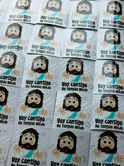 D- Adhesivo “Voy contigo. No tengas miedo”