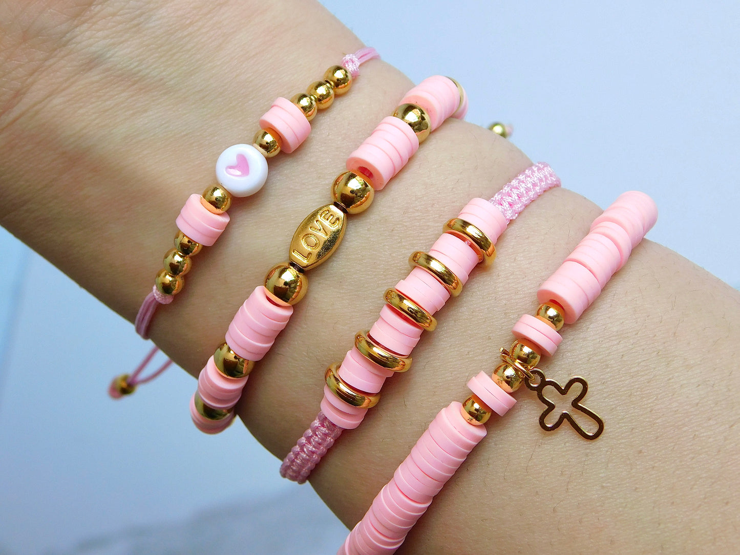 Set de pulseras rosas