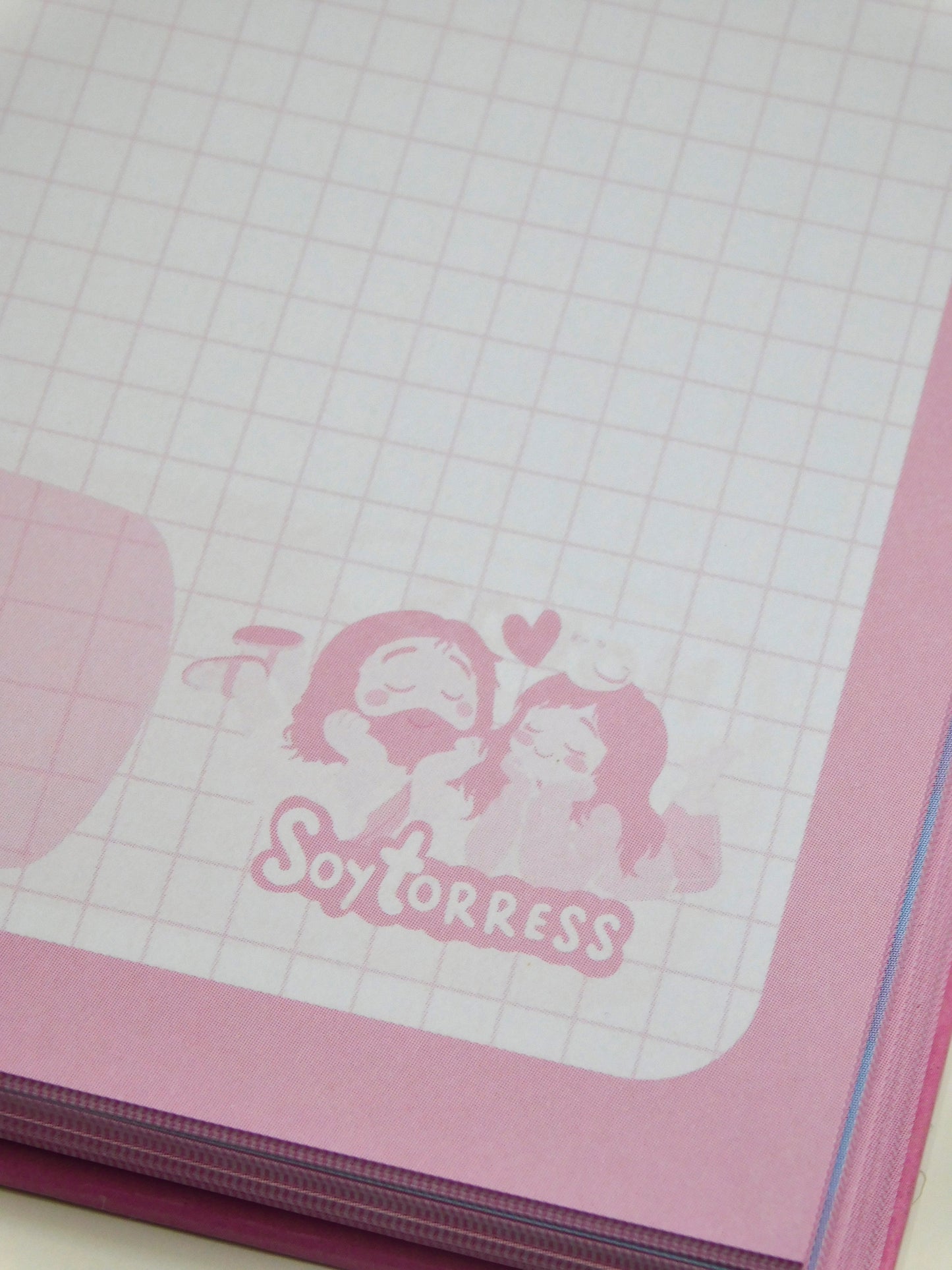 Cuaderno 5 materias – “Todo estará bien, Dios está en control” (rosa)