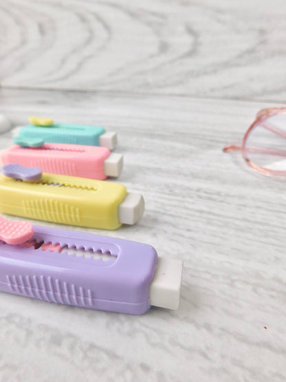 Borrador retráctil kawaii – 4 colores disponibles