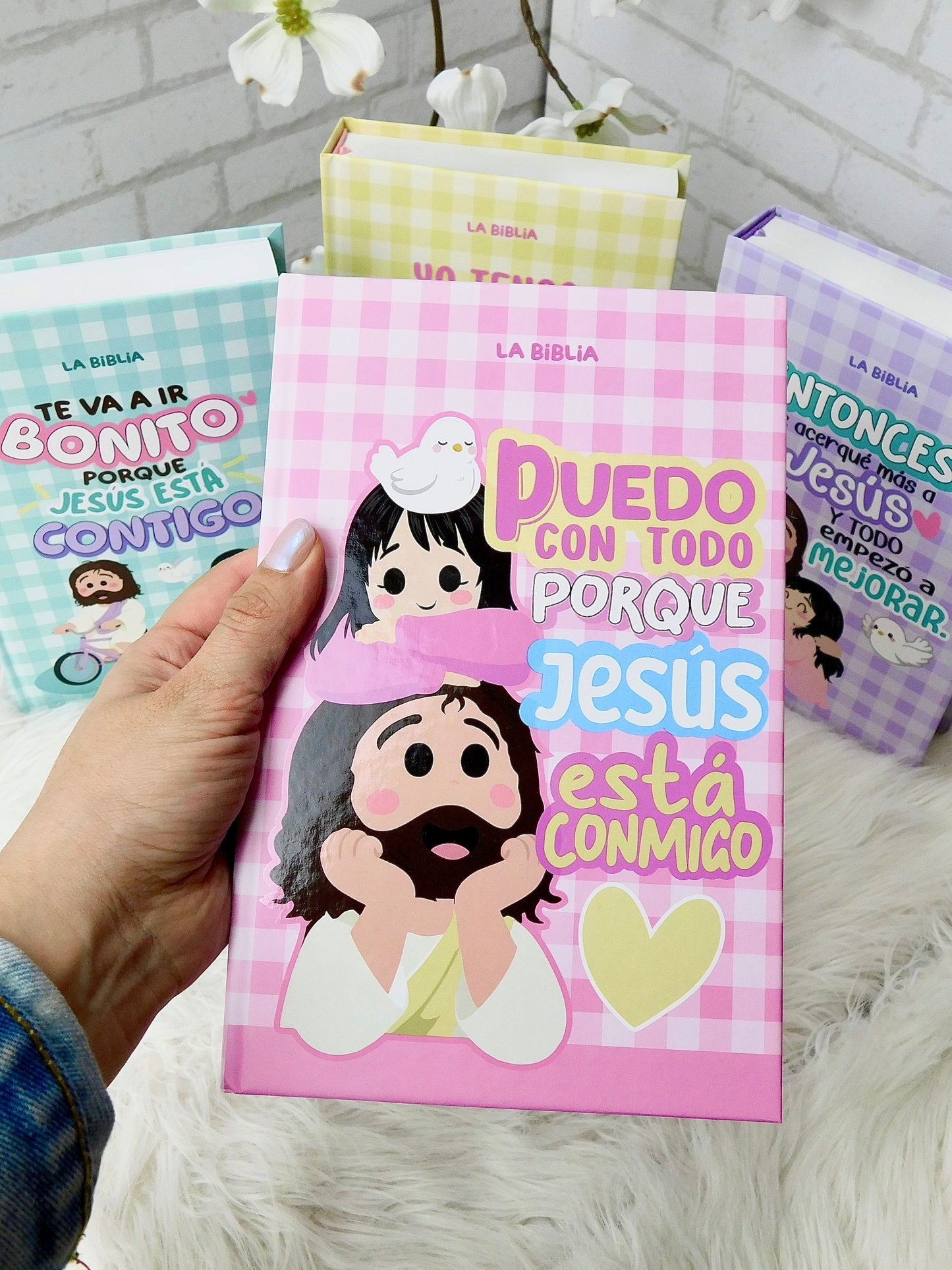 Biblia TLA – Puedo con todo porque Jesús está conmigo (Rosada)